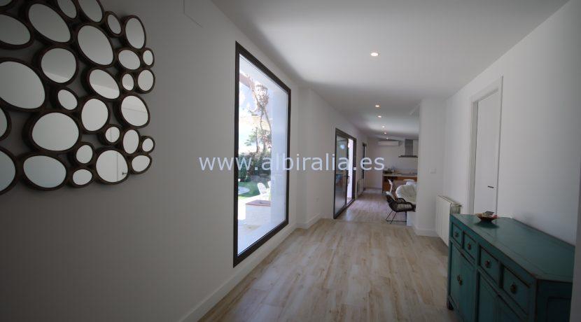 modern villa with private pool for holidays rent in Albir