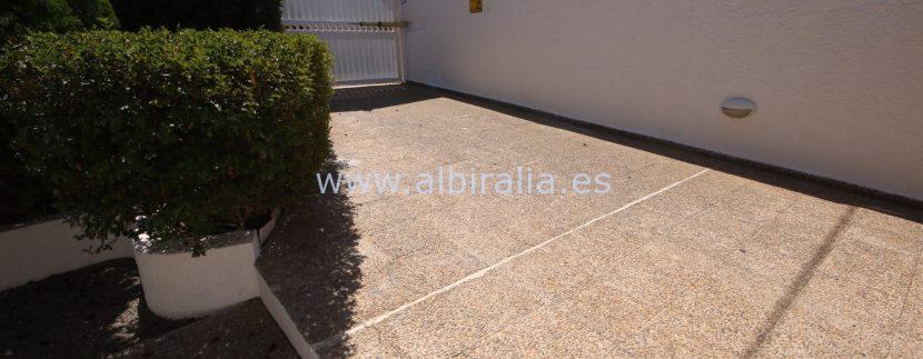 modern villa with private pool for holidays rent in Albir