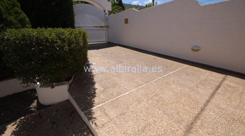 modern villa with private pool for holidays rent in Albir