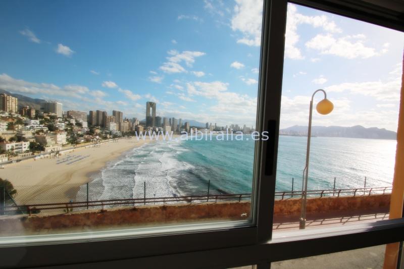 Town house with sea view in Poniente beach I V221