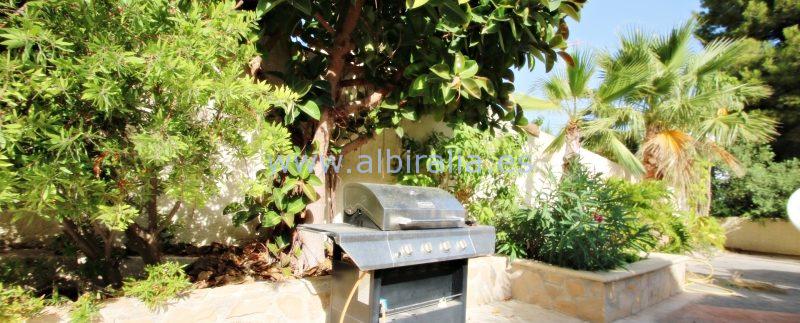 tommansbolig leie albir hage basseng