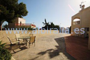 tommansbolig leie albir hage basseng