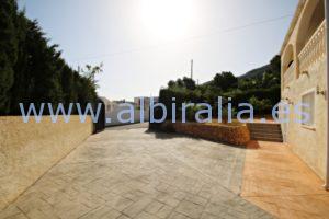 enebolig flott hage privat basseng albir