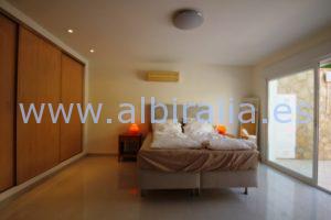 bungalow swimming pool rent holidays albir