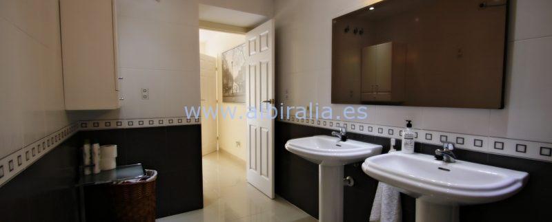 tommansbolig leie albir hage basseng