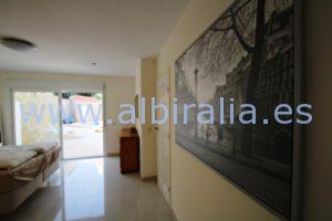 tommansbolig leie albir hage basseng