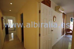 bungalow swimming pool rent holidays albir