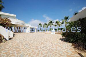 modern villa holidays let albir altea