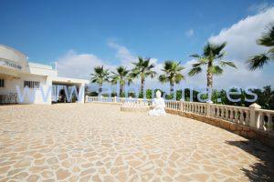 modern villa rent sea view swimming pool wifi