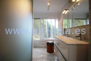 enebolig havutsikt privat basseng wifi albir leie