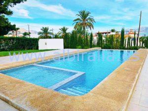 Villa norsk standart langtidsleie sentralt Albir havutsikt