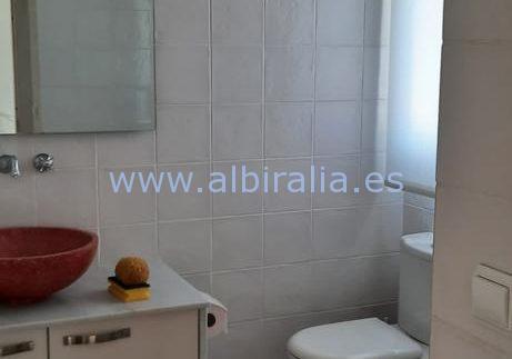 Bathroom 1 urb Belmonte Den Norske Skole Alfaz
