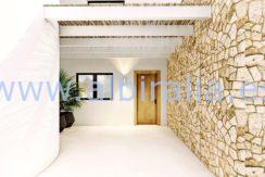 Long term rent villa Albir entrance from the garden