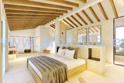Long term rent villa Albir main bedroom bathroom and warderobe area