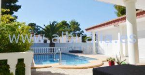 Long term rent property in Alfaz Albir area big villa