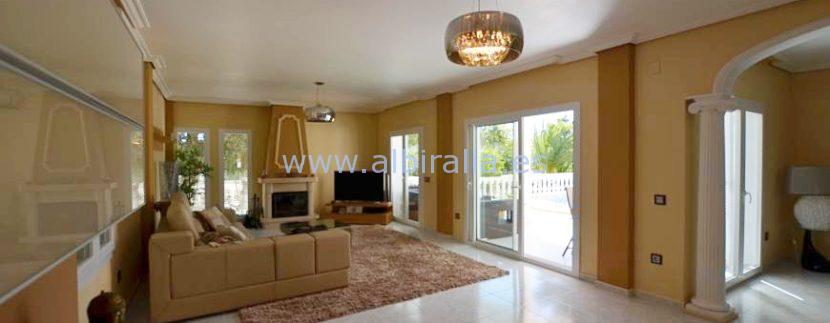 Spacios villa for long term rent near norwegian school in Altea