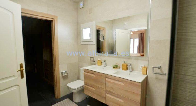 villa with 3 bedrooms for long term rent in albir alfaz