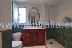 Big bathroom with window in a spacious property for sale in Altea Costa Blanca
