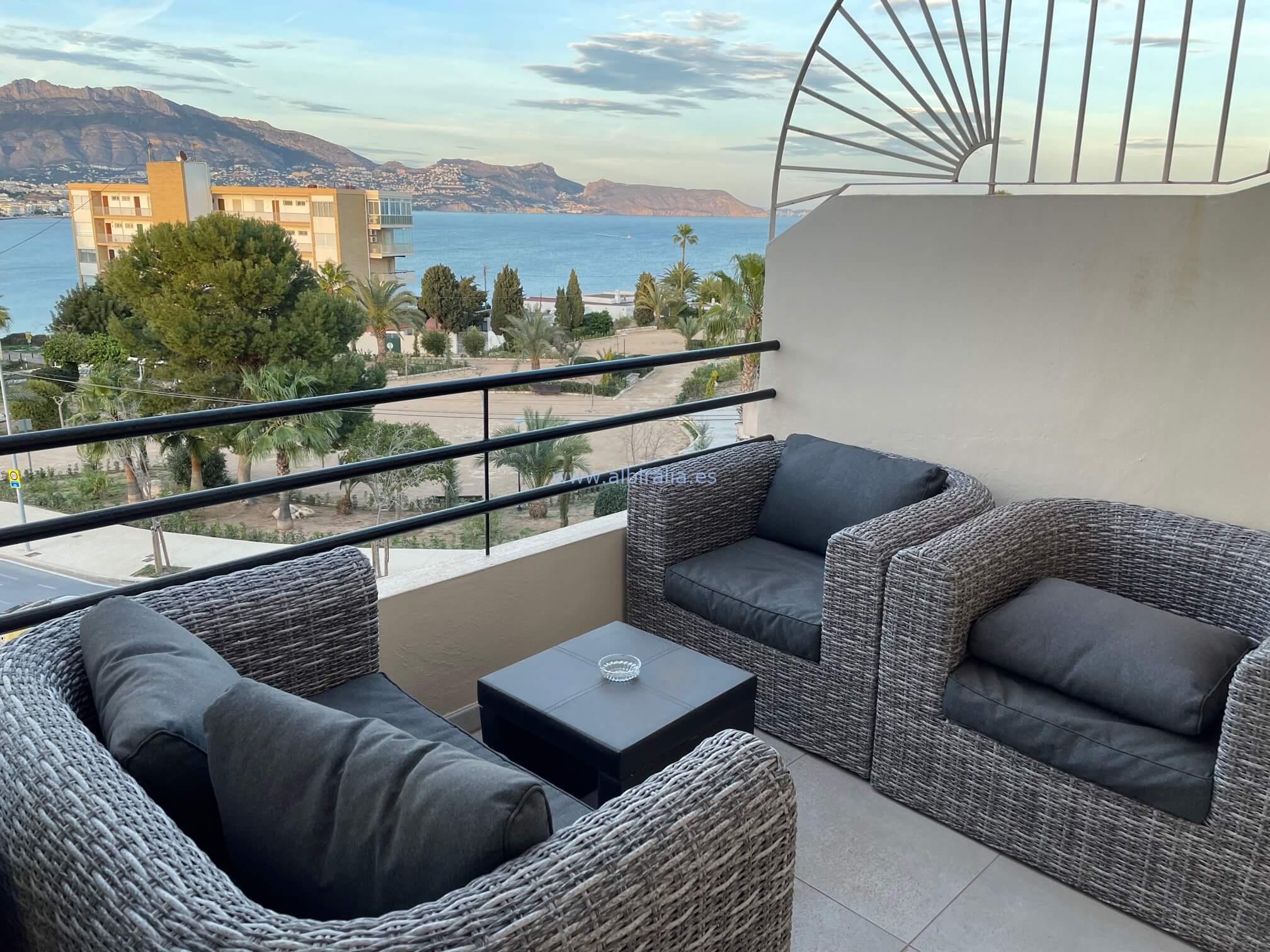 1 bedroom apartment with sea view near “Faro” in Albir I A317