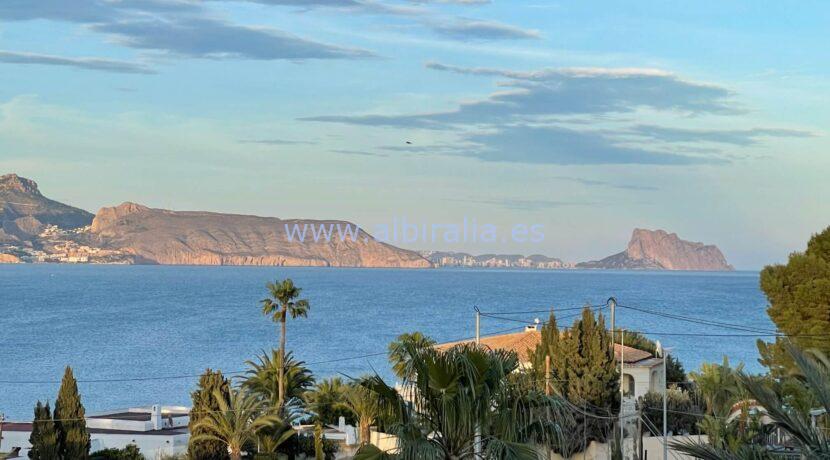 Apartment for sale near Sierra Helada natural park in Albir