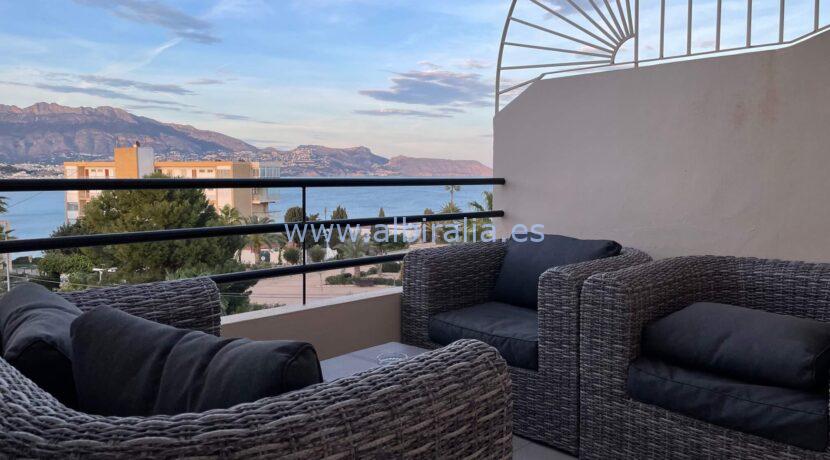 Apartment with sea view for sale in Albir