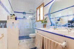 house with 4 bedrooms for sale in albir center
