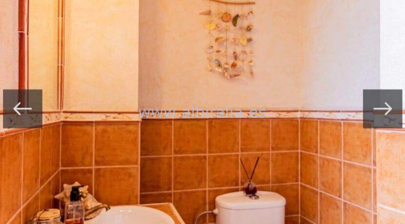 ny renovert hus til salgs i albir
