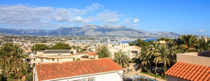 beautiful view from the terraces of this house for sale in Albir