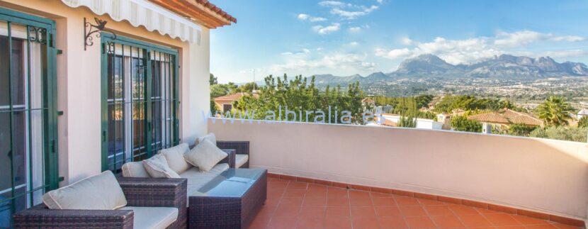 villa med privat basseng til salgs i Albir ved den norske skole costa blanca