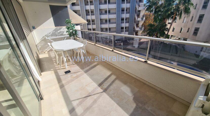 Top floor apartment in Albir for long term rent