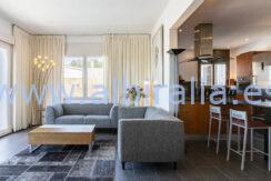 Private luxury villa just 8 minutes from Santa Margarida Beach