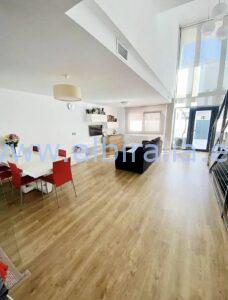 Spacious villa for long term rent in Albir