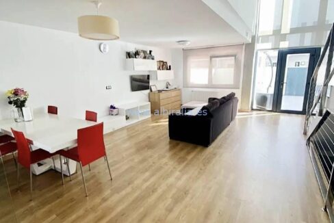 Spacious villa for long term rent in Albir