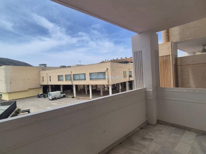 Beachfront apartment El Albir investment property 259000 euros Costa Blanca