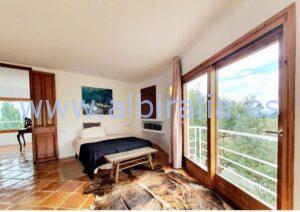 house with sea and mountain view for rent