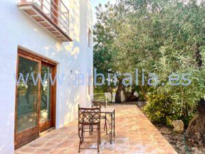 spacious villa with private pool for rent Costa Blanca