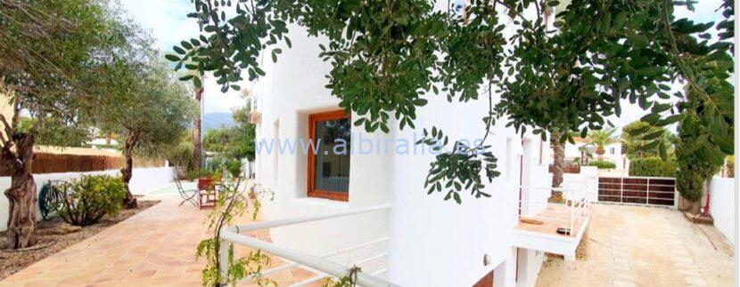 property long term rent Albiralia