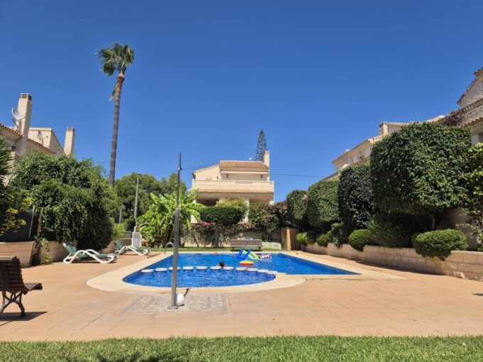 House for long term rent in Albir close to norwegian school