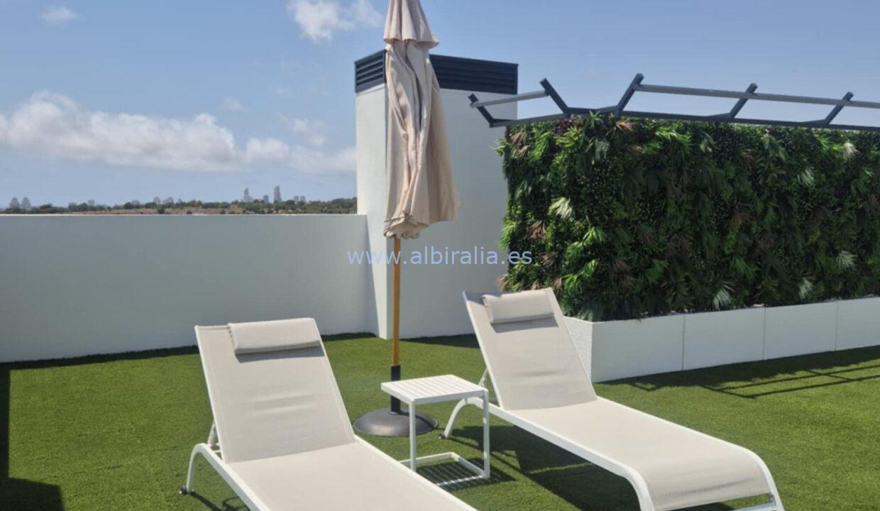 complex block in Alfaz del Pi with solarium and coworking area