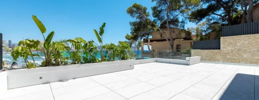 Big terrasse surface in luxury property for sale in Costa Blanca Alicante