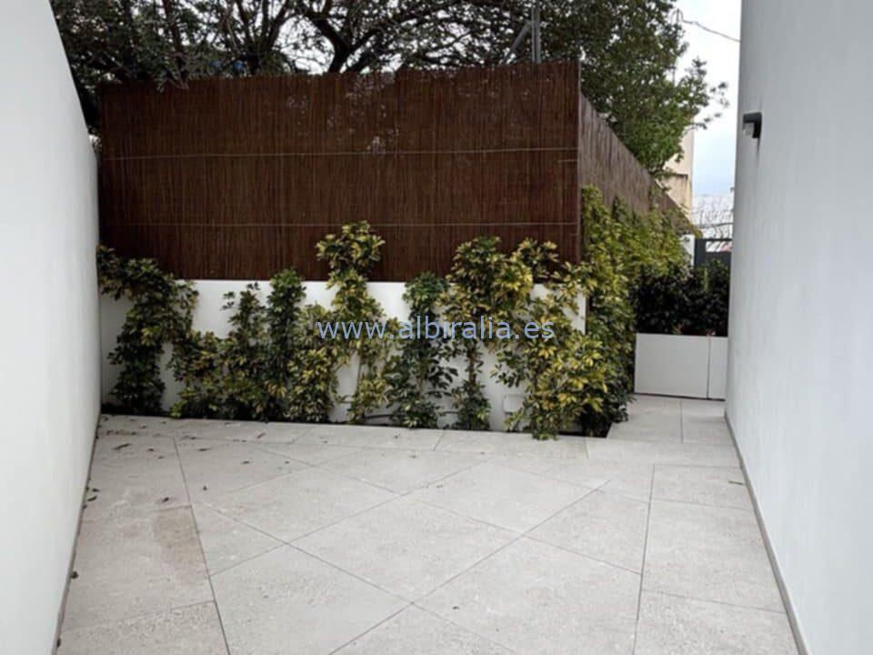 ground floor duplex apartment available september 2025