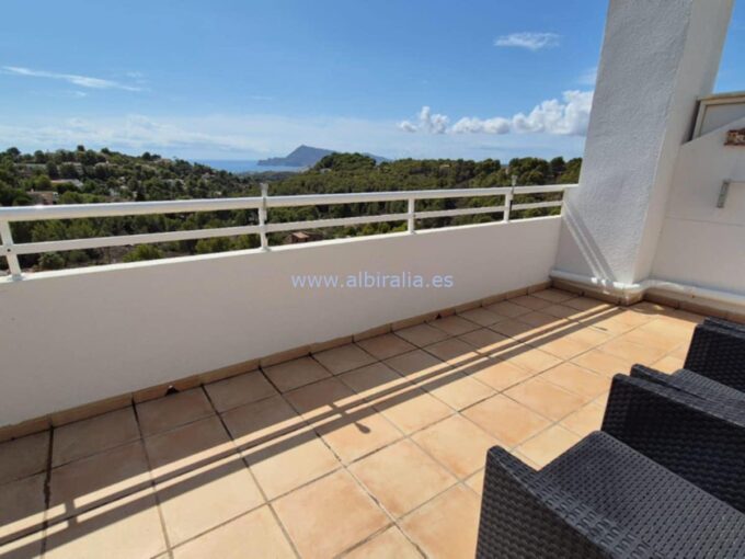 sea view apartment for sale in Altea la Vella only 260000€