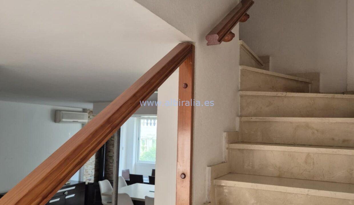 Duplex apartment for rent with few terraces