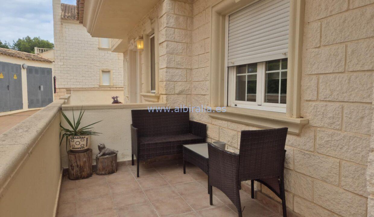 Big private terrace property for rent Albir