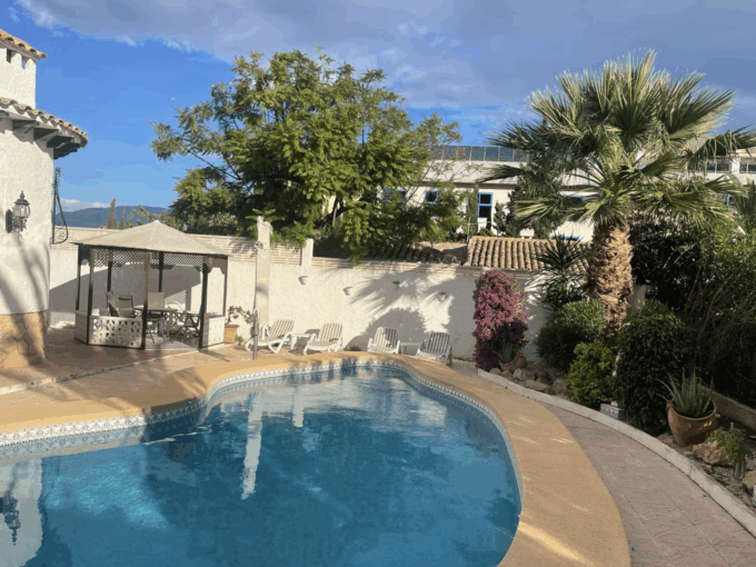 villa for rent in Albir