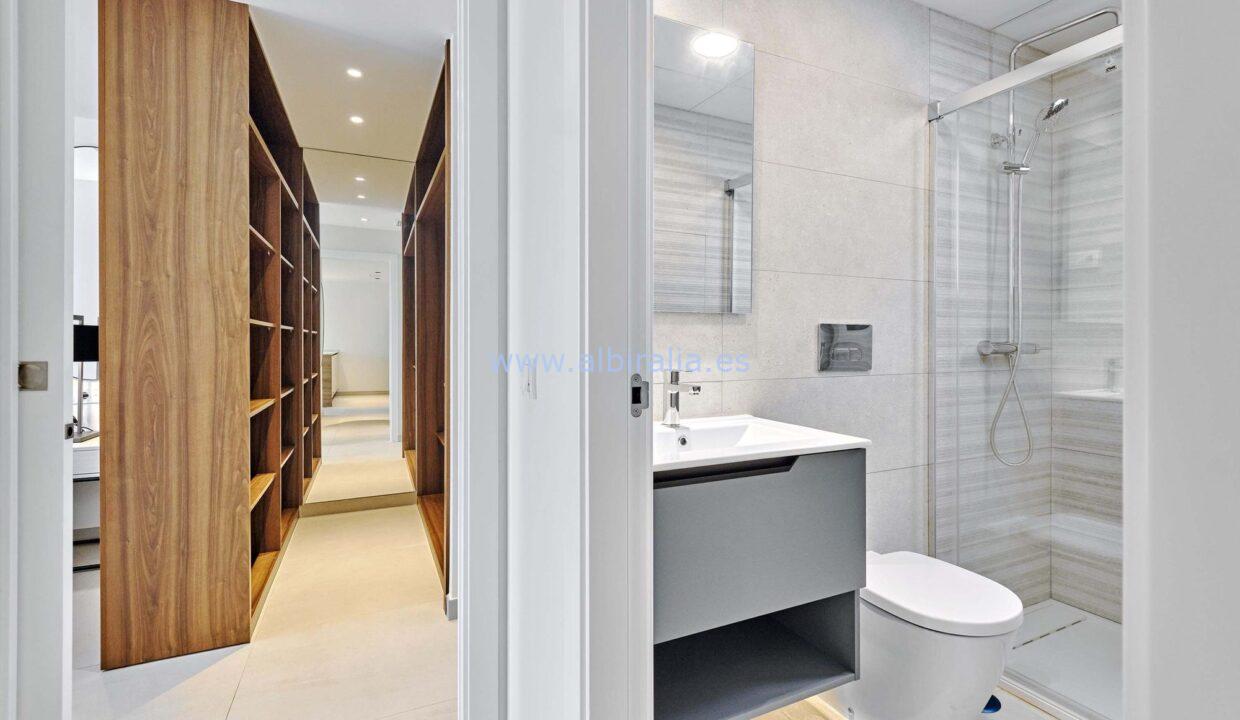 bathroom-walkin-wardrobe-new-apartment-orihuela-costa