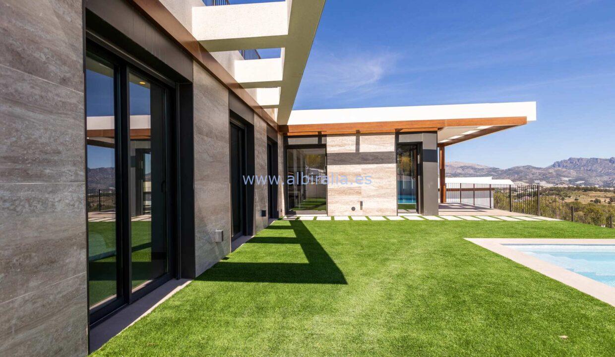 luxury-villa-for-sale-private-pool-garden-alicante-costa-blanca